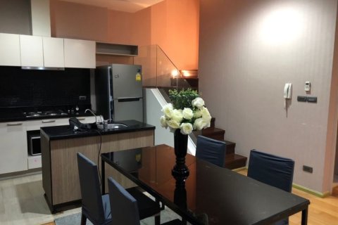 Condo in Bangkok, Thailand, 2 bedrooms  № 157643 - photo 4
