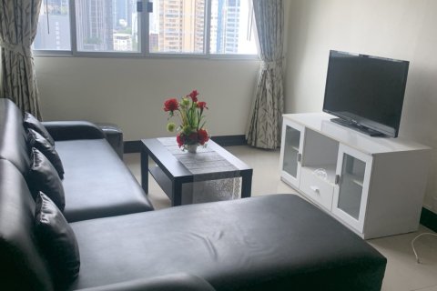 Condo in Bangkok, Thailand, 2 bedrooms  № 157641 - photo 9