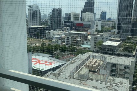 Condo in Bangkok, Thailand, 2 bedrooms  № 157641 - photo 3