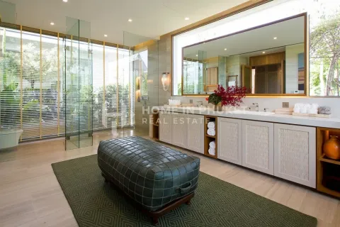 House in Phuket, Thailand 4 bedrooms № 171490 - photo 12