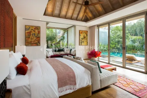 House in Phuket, Thailand 4 bedrooms № 171490 - photo 11