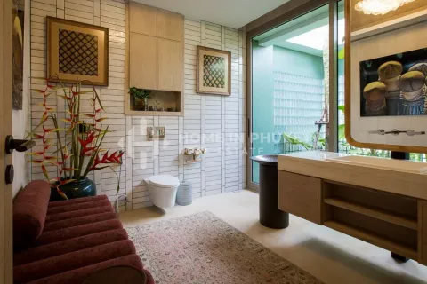 House in Phuket, Thailand 4 bedrooms № 171490 - photo 24