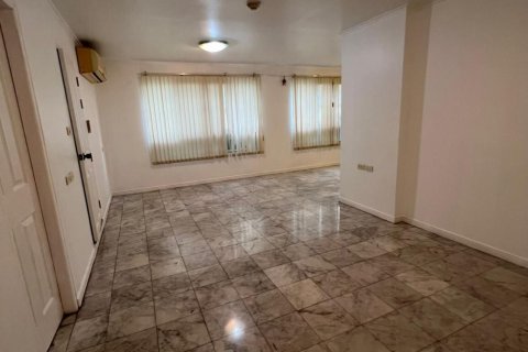 Studio in the Condo in Sathon, Bangkok, Thailand № 141254 - photo 3