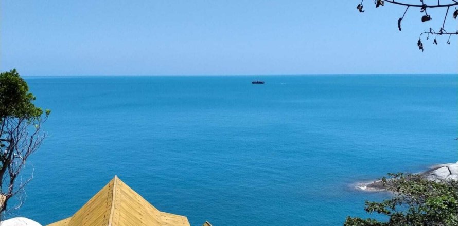 Land in Surat Thani, Thailand 6400 sq.m. № 160280