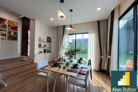 Casa de 4 dormitorios en Pattaya, Tailandia № 211395 - foto 7