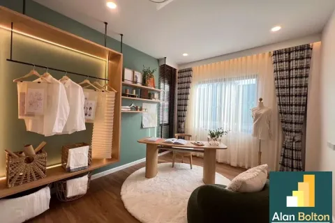 Casa de 4 dormitorios en Pattaya, Tailandia № 211395 - foto 11