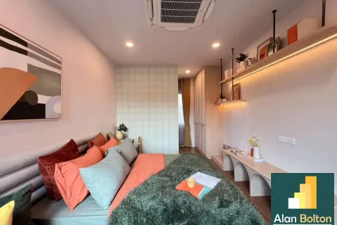 Casa de 4 dormitorios en Pattaya, Tailandia № 211395 - foto 15