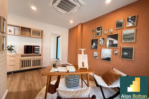 Casa de 4 dormitorios en Pattaya, Tailandia № 211395 - foto 10