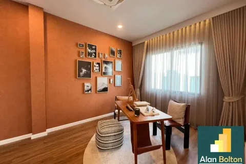 Casa de 4 dormitorios en Pattaya, Tailandia № 211395 - foto 9