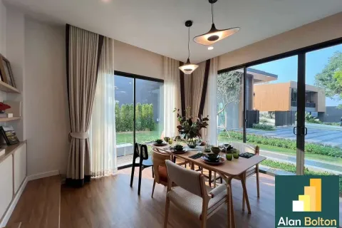 Casa de 4 dormitorios en Pattaya, Tailandia № 211395 - foto 6