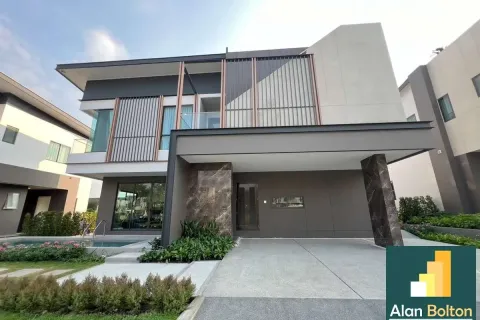 House in Pattaya, Thailand 4 bedrooms № 211396