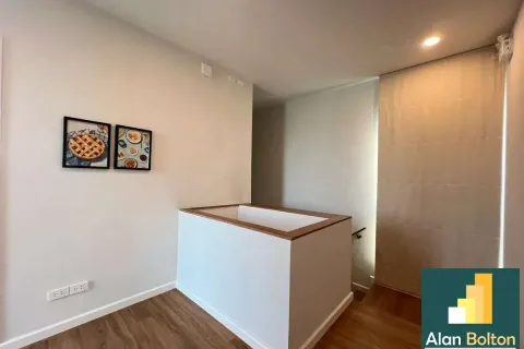 Casa de 4 dormitorios en Pattaya, Tailandia № 211396 - foto 17