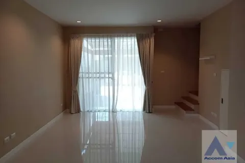 Reihenhaus in Suan Luang, Bangkok, Thailand 3 Schlafzimmer № 220057 - Foto 4