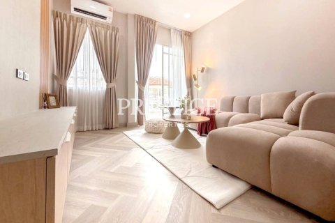 House in Pattaya, Thailand 4 bedrooms № 197876 - photo 10