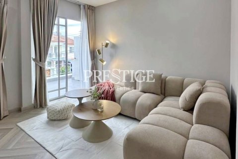 House in Pattaya, Thailand 4 bedrooms № 197876 - photo 9