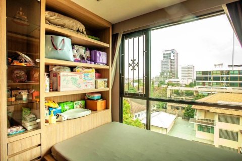 Condo in Phra Khanong, Bangkok, Thailand, 3 bedrooms  № 160825 - photo 7