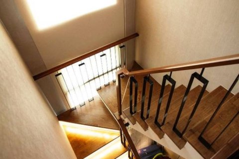 Condo in Phra Khanong, Bangkok, Thailand, 3 bedrooms  № 160825 - photo 10