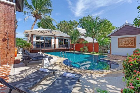 Вилла в Паттайе, Таиланд с 5 спальнями  № 160824 - фото 2