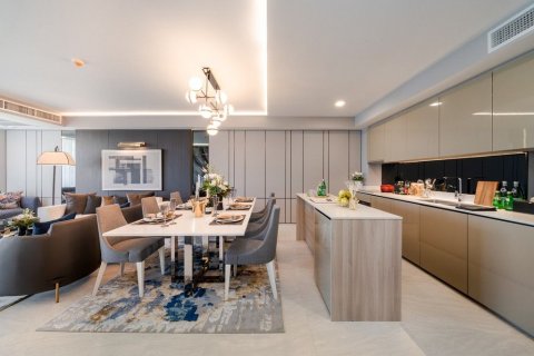 Condo in Watthana, Bangkok, Thailand, 3 bedrooms  № 160823 - photo 5