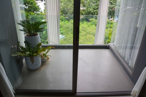 Condo in Watthana, Bangkok, Thailand, 3 bedrooms  № 160823 - photo 2