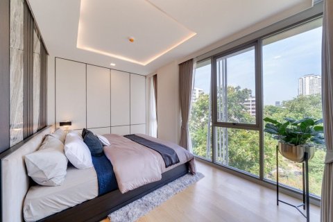 Condo in Watthana, Bangkok, Thailand, 3 bedrooms  № 160823 - photo 10