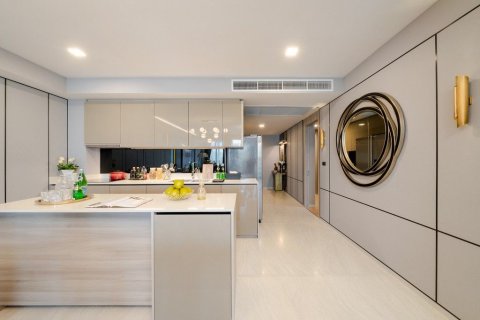 Condo in Watthana, Bangkok, Thailand, 3 bedrooms  № 160823 - photo 8