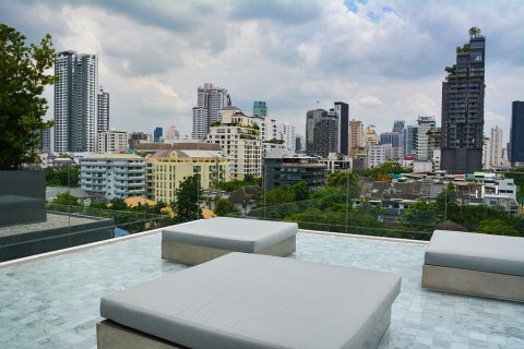 Condo in Watthana, Bangkok, Thailand, 3 bedrooms  № 160823 - photo 18