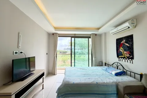 Estudio en el condominio en Jomtien Beach, Pattaya, Tailandia № 212584 - foto 3