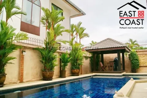 Casa de 4 dormitorios en Pattaya, Tailandia № 212590 - foto 10