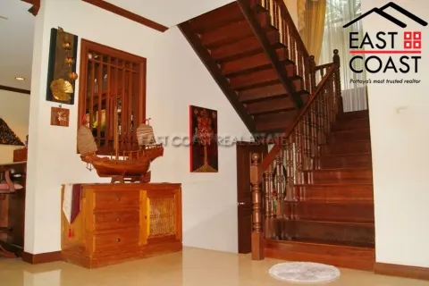 Casa de 4 dormitorios en Pattaya, Tailandia № 212590 - foto 19