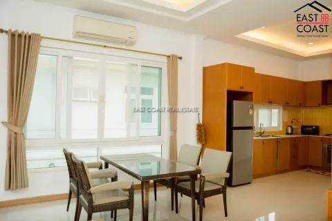 Casa de 6 dormitorios en Pattaya, Tailandia № 212588 - foto 9