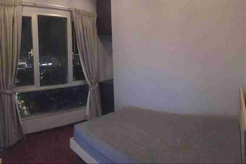 Condo in Bangkok, Thailand, 2 bedrooms  № 183389 - photo 6