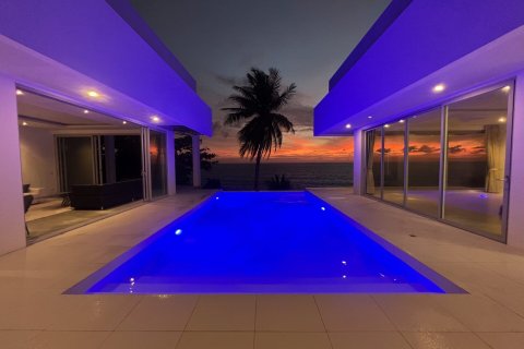 Villa in Phuket, Thailand 8 bedrooms № 169553 - photo 24