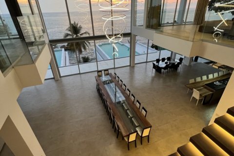 Villa in Phuket, Thailand 8 bedrooms № 169553 - photo 11