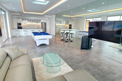 Villa in Phuket, Thailand 8 bedrooms № 169553 - photo 21
