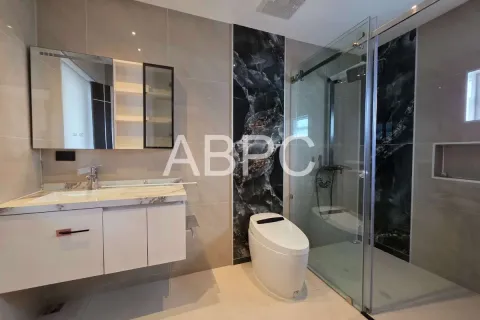 Casa de 5 dormitorios en Pattaya, Tailandia № 210938 - foto 6