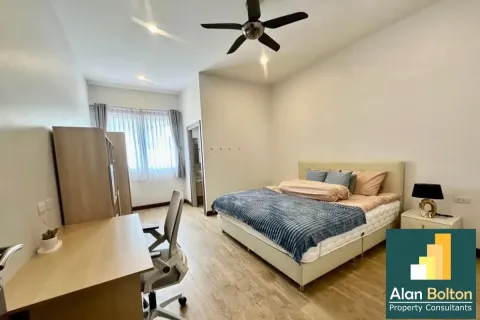 Casa de 6 dormitorios en Pattaya, Tailandia № 210939 - foto 6