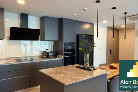 Condominio de 2 dormitorios en Jomtien Beach, Pattaya, Tailandia № 210941 - foto 11