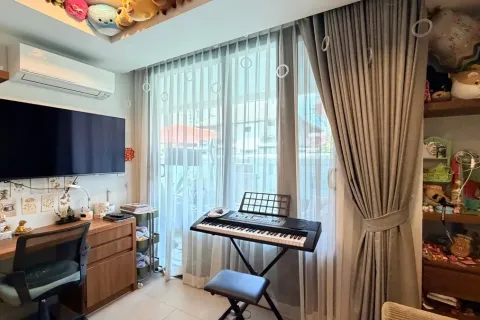 Condominio de 2 dormitorios en Jomtien Beach, Pattaya, Tailandia № 210941 - foto 23