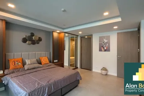 Condominio de 2 dormitorios en Jomtien Beach, Pattaya, Tailandia № 210941 - foto 14