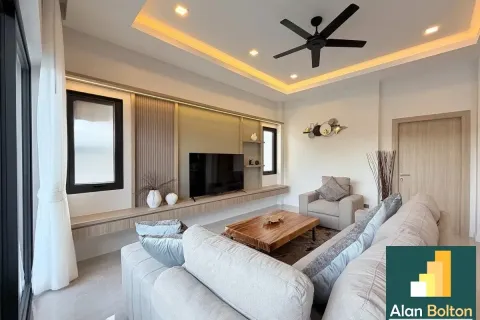 Casa de 3 dormitorios en Pattaya, Tailandia № 210942 - foto 10