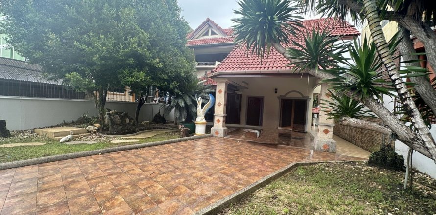 Maison à Phuket, Thaïlande 4 chambres № 139433