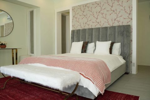 Villa in Phuket, Thailand 5 bedrooms № 136918 - photo 5