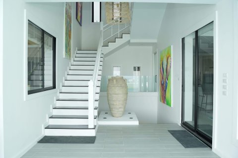 Villa in Phuket, Thailand 5 bedrooms № 136918 - photo 8