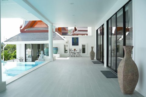 Villa in Phuket, Thailand 5 bedrooms № 136918 - photo 19
