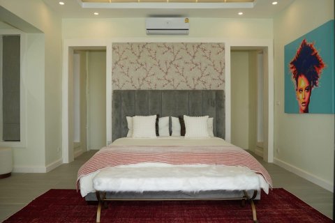 Villa in Phuket, Thailand 5 bedrooms № 136918 - photo 6