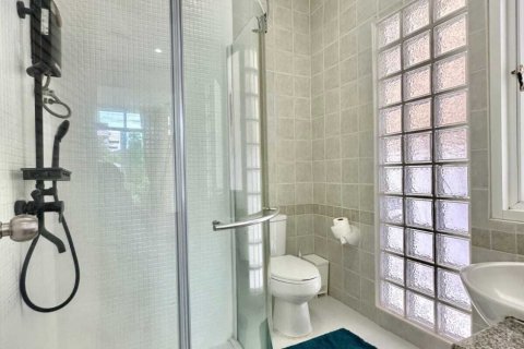 Villa in Phuket, Thailand 3 bedrooms № 148868 - photo 23