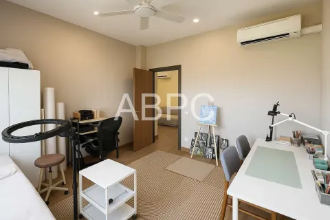 Casa de 4 dormitorios en Pattaya, Tailandia № 211769 - foto 11