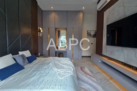 Casa de 3 dormitorios en Pattaya, Tailandia № 211768 - foto 15