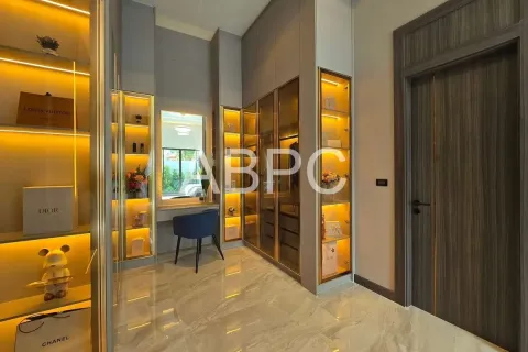 Casa de 3 dormitorios en Pattaya, Tailandia № 211768 - foto 9